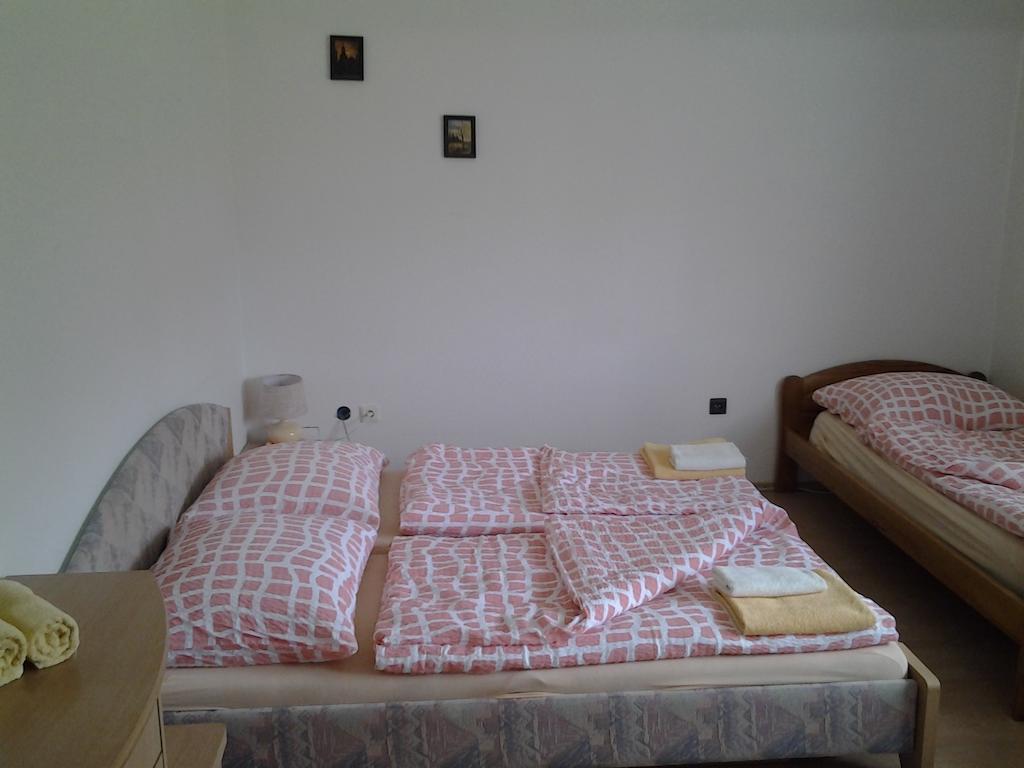 Penzion Richnava Hotel Stiavnicke Bane Room photo